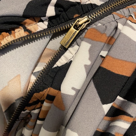 NWT BCBGMaxAzria Dress w/Ruching Detail Sz XS - Picture 8 of 12